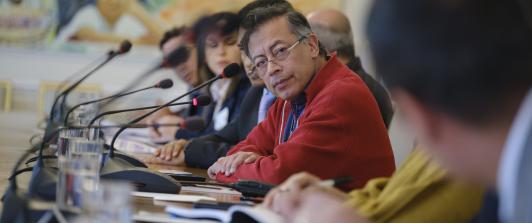 Petro afirma haber pagado $100 billones de deuda de Duque y critica al Banco de la República