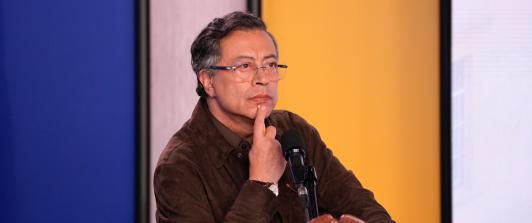 Petro rechaza versión estadounidense sobre lancha interceptada