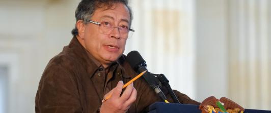 Presidente Petro anuncia reducción casi total en el crecimiento de cultivos de hoja de coca en Colombia