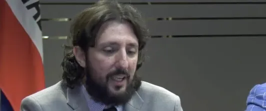 Líder antifeminista que negaba la violencia de género es denunciado por doble feminicidio