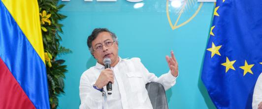 En su artículo en la revista Time, el primer mandatario destacó la necesidad de unidad entre la Celac UE para enfrentar la crisis climática y el debilitamiento del orden internacional. 