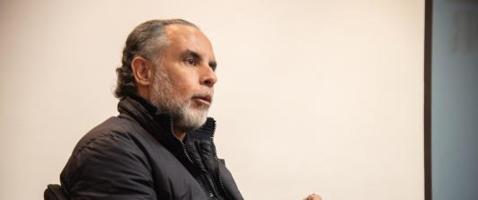 Gobierno denuncia "ataque político" del CNE luego de la sanción impuesta a la campaña presidencial 