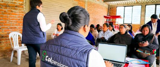 Desde 2026 bajarán semanas exigidas a mujeres para su pensión.