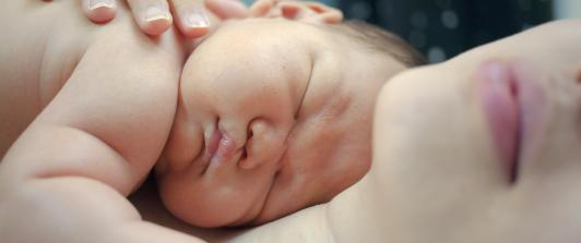 Nueva ley permite a las familias elegir el orden de los apellidos en el registro civil al momento de nacer 