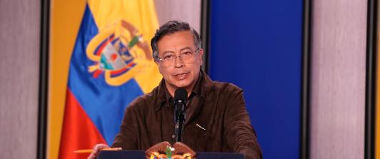 Petro exige liberación de Jorge Glas y denuncia "tortura psicológica"