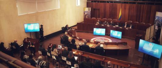 Corte Constitucional suspende la Emergencia Económica.