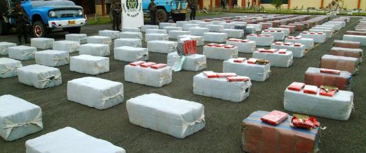 Incautan más de una tonelada de marihuana que iba rumbo a Ecuador.