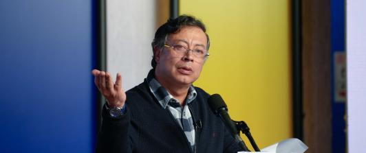 Presidente Petro defiende la emergencia económica y cuestiona a la prensa por desinformar a los ciudadanos 