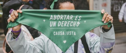 Concejo de Bogotá aprueba un proyecto que impone nuevas barreras al acceso al aborto