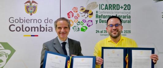 Gobierno firmó memorando de entendimiento para impulsar energía nuclear.