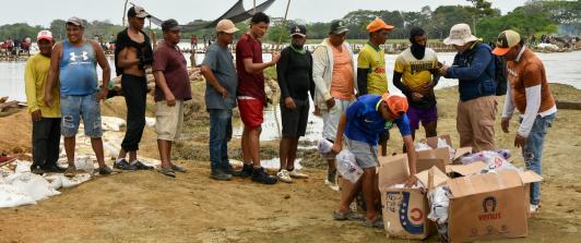  Petro convoca a campesinos de Córdoba y Sucre a romper diques.