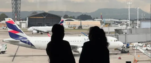 Colombia alcanza récord histórico con más de 211 millones de pasajeros movilizados por aeropuertos durante actual gobierno