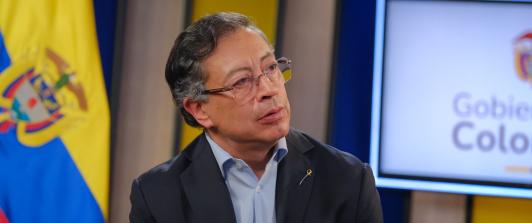 Petro reitera cuestionamientos al sistema electoral