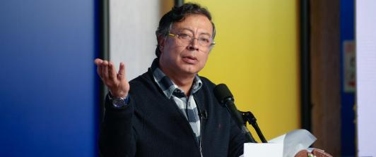  Petro llama a crear un 'frente mundial contra la guerra' por situación en Irán