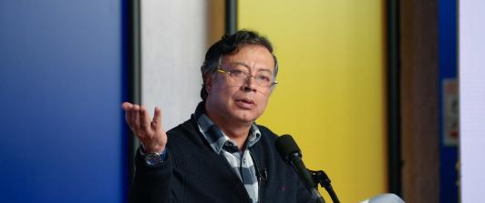 "La salud es un derecho, no un negocio": presidente Petro sobre liquidación de las EPS en quiebra 