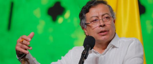 Fondos privados de pensiones habrían sacado USD 2.400 millones del país