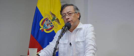 Petro destaca el millón de testigos electorales inscritos