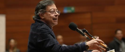 Petro: "La junta del Banco de la República pone al pueblo a pagarles las ganancias a los banqueros"