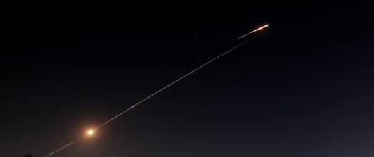 Ejército iraní asegura haber atacado la agencia israelí de inteligencia militar y bases de Estados Unidos en el Golfo