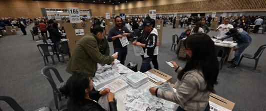 Elecciones: se cierran las urnas en toda Colombia.