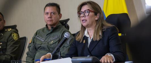 Fiscalía suspendió capturas de 23 voceros de grupos criminales.