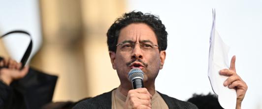 Tras la condena de Diego Cadena, Iván Cepeda pide a la Corte Suprema condenar a Álvaro Hernán Prada y casar la decisión absolutoria a favor de Álvaro Uribe