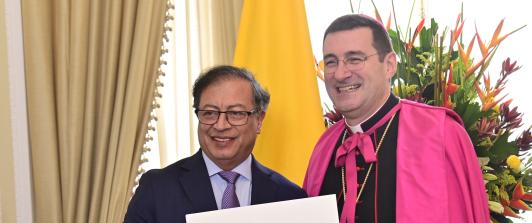 Nuncio apostólico, Paolo Rudelli, asciende en el vaticano