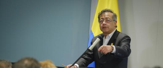 Presidente Petro señala a la derecha de querer controlar contratos de Ecopetrol