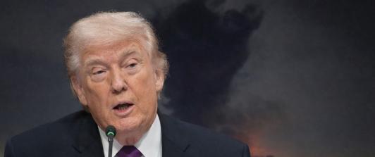 Trump amenaza de nuevo a Irán mientras Teherán acusa a sus vecinos de colaborar con el "enemigo"