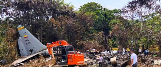 Avión Hércules accidentado. / Foto: AFP.