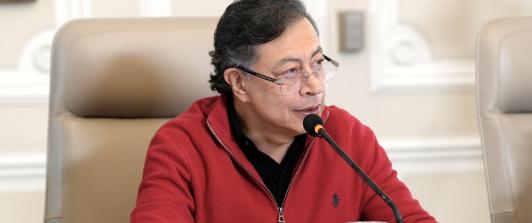  Daniel Noboa actúa bajo órdenes externas: presidente Petro