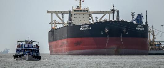 Buques petroleros en el estrecho de Ormuz. / Foto: AFP.
