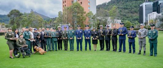 Gobierno rindió homenaje a militares víctimas del conflicto armado. / Fuerzas Militares.
