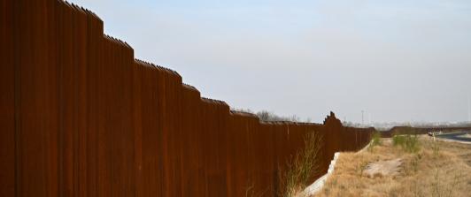 Muro en la frontera de EE.UU y México. / Foto: AFP.