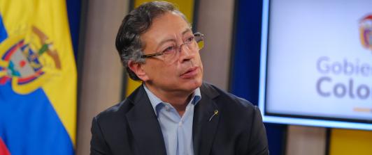 Presidente Petro señala a Carrasquilla de promover temores de crisis fiscal con intereses políticos