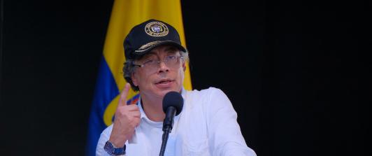 Petro dice que paro nacional catastral defiende terratenientes