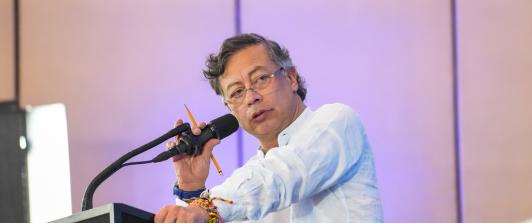 Presidente Petro se declara escéptico de las cumbres climáticas