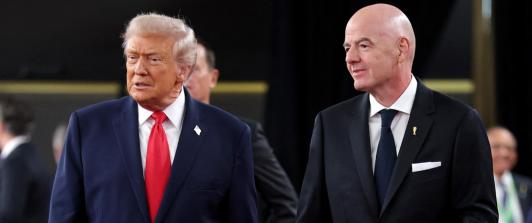 Trump y Gianni Infantino. / Foto: AFP.