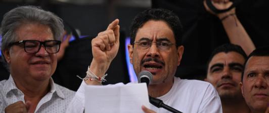 Iván Cepeda le exige a Uribe que asuma su responsabilidad por crímenes de lesa humanidad y 'falsos positivos'