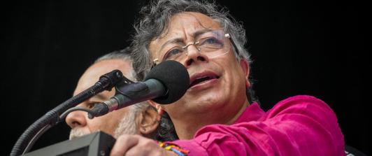 "Campesinos que antes cultivaban coca hoy siembran cacao y café": presidente Petro sobre la sustitución de cultivos ilícitos en Colombia