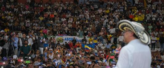 CEPR destaca reducción de la pobreza en el gobierno Petro