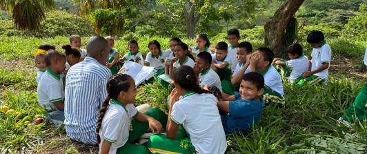 Día del profesor: enseñar a soñar desde la complejidad de la labor docente en Colombia