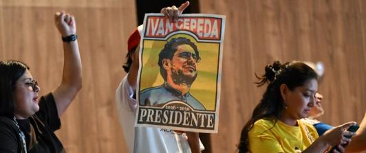 Iván Cepeda arrasa en Bogotá con más del 52 % de los votos