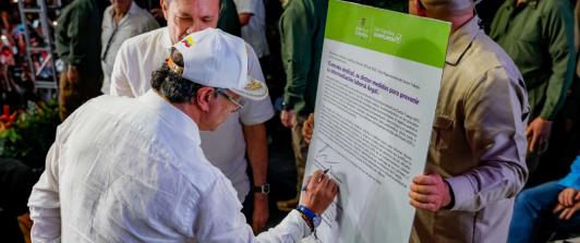 Gobierno fortalece la reforma laboral. / Foto: Presidencia.