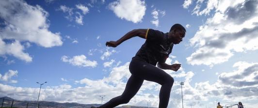 Ronal Longa rompe records en el Panamericano de Atletismo