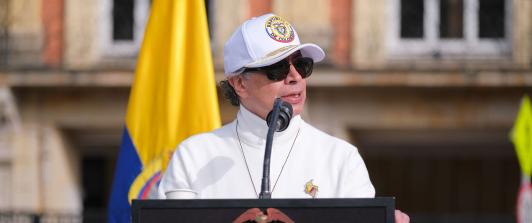 Testigos digitales: presidente Petro pide fortalecer la vigilancia ante presuntas irregularidades en formularios E-14