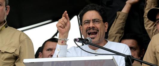 Cepeda anuncia posible desobediencia civil si Abelardo de la Espriella asume la Presidencia sin aclarar cuestionamientos