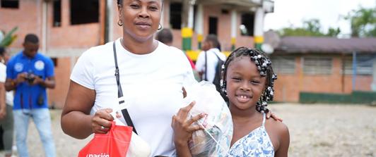Programa de Alimentación Escolar: entregan canastas en Antioquia