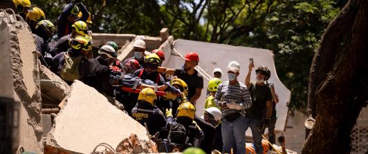Voluntarios y rescatistas: los héroes de la emergencia tras el terremoto