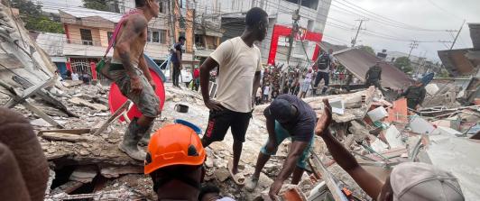 Colombia supera las 273 muertes tras el sismo y mantiene la búsqueda de desaparecidos